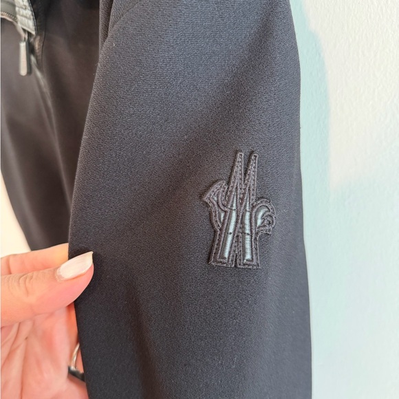 Moncler black Jacket with Belt - Picture 3 of 7